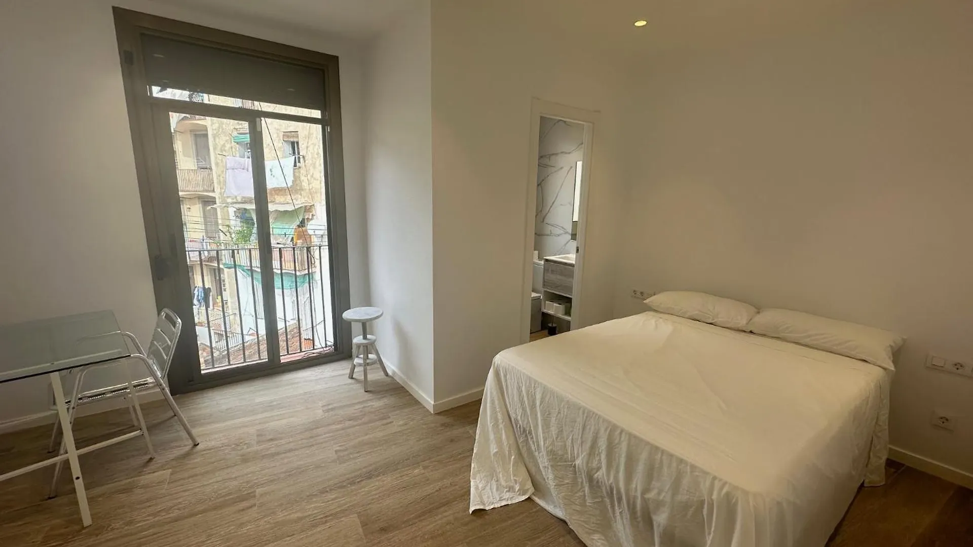 Riera Alta 20 Appartement Barcelona Spanje